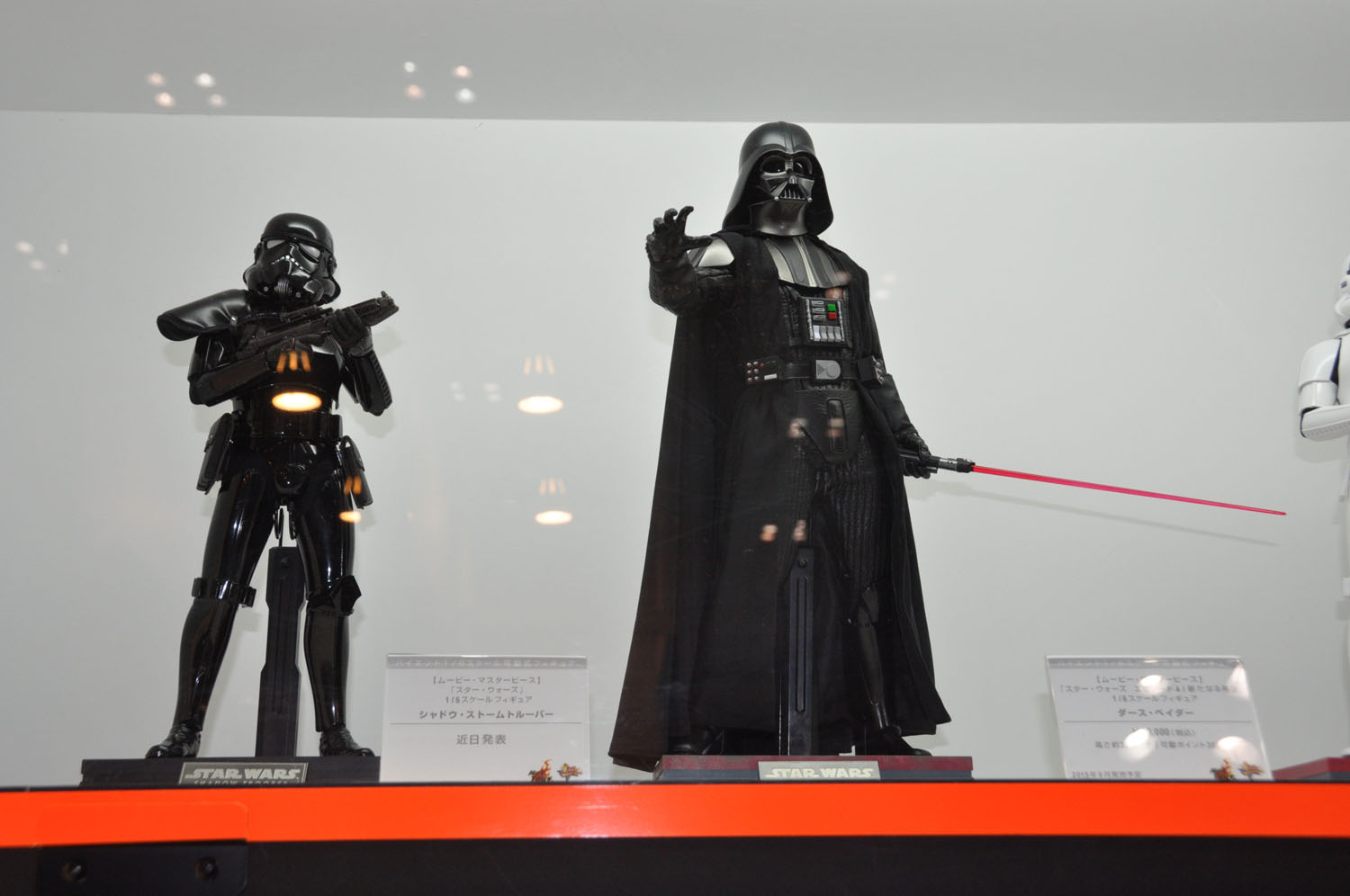 [Eventos] Disney Expo Japan 2015 - Bandai / Hasbro / Hot Toys / Sideshow / Takaratomy Disney-Expo-Japan-2015-Hot-Toys-Star-Wars-001