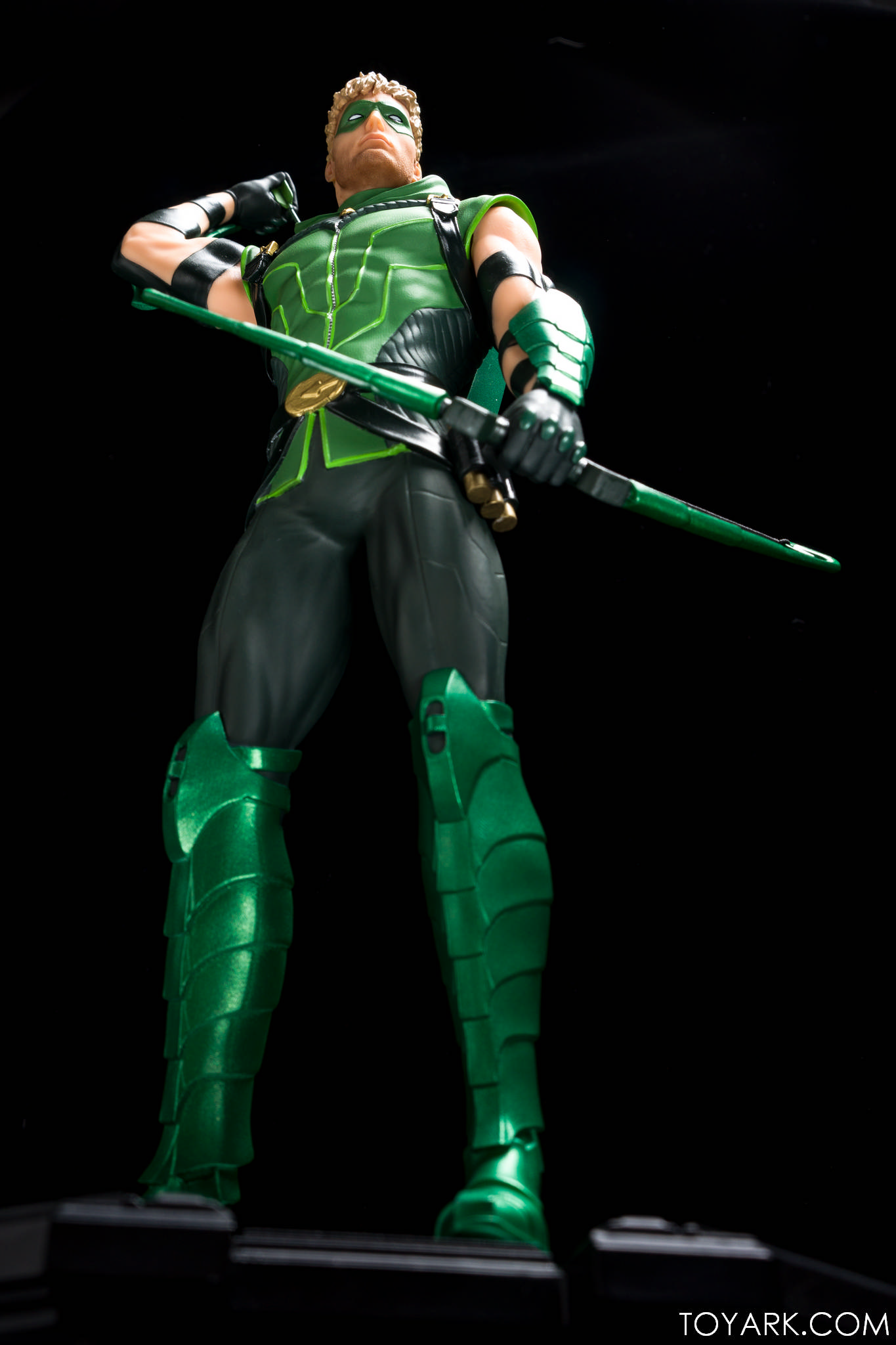 [DC Collectibles] DC Icons Green Arrow Statue DC-Icons-Green-Arrow-11