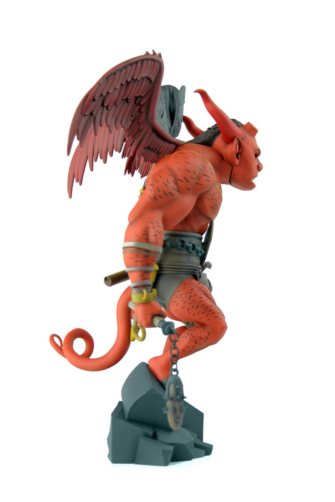 [Mondo] Hellboy Original Sketch Mondo-First-Hellboy-Statue-Color-003