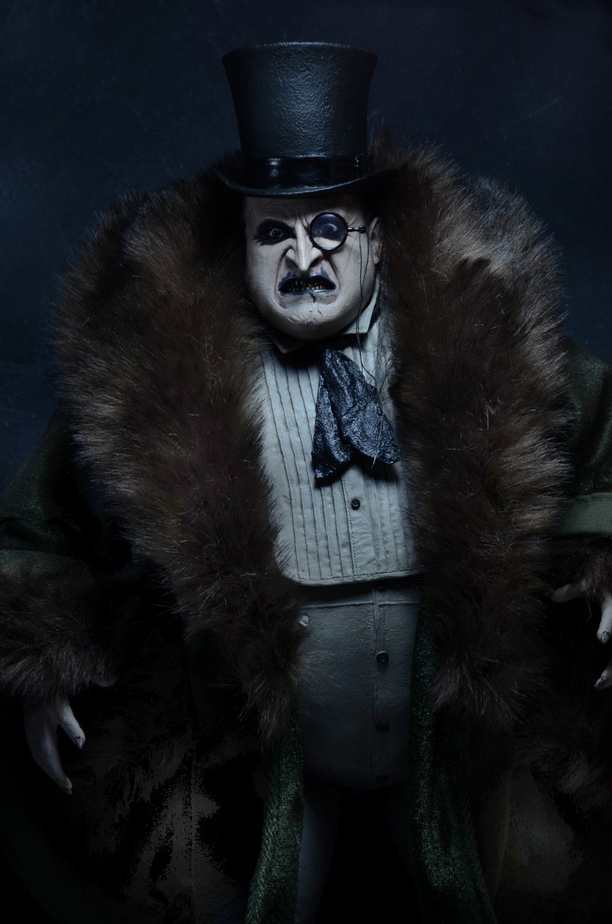 [NECA] 1/4 Scale - Batman Returns - Penguin  NECA-Batman-Returns-Penguin-Quarter-Scale-Figure-011