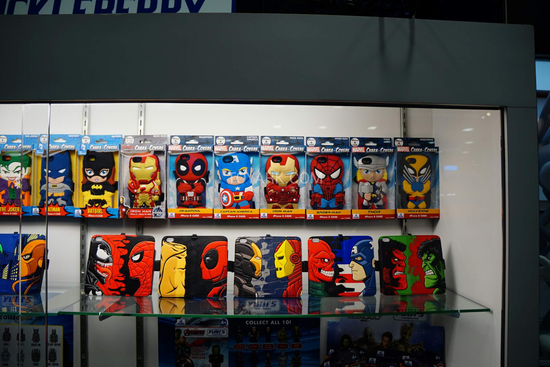 [SDCC 2015] Mezco Toyz SDCC2015-Mezco-Booth-035