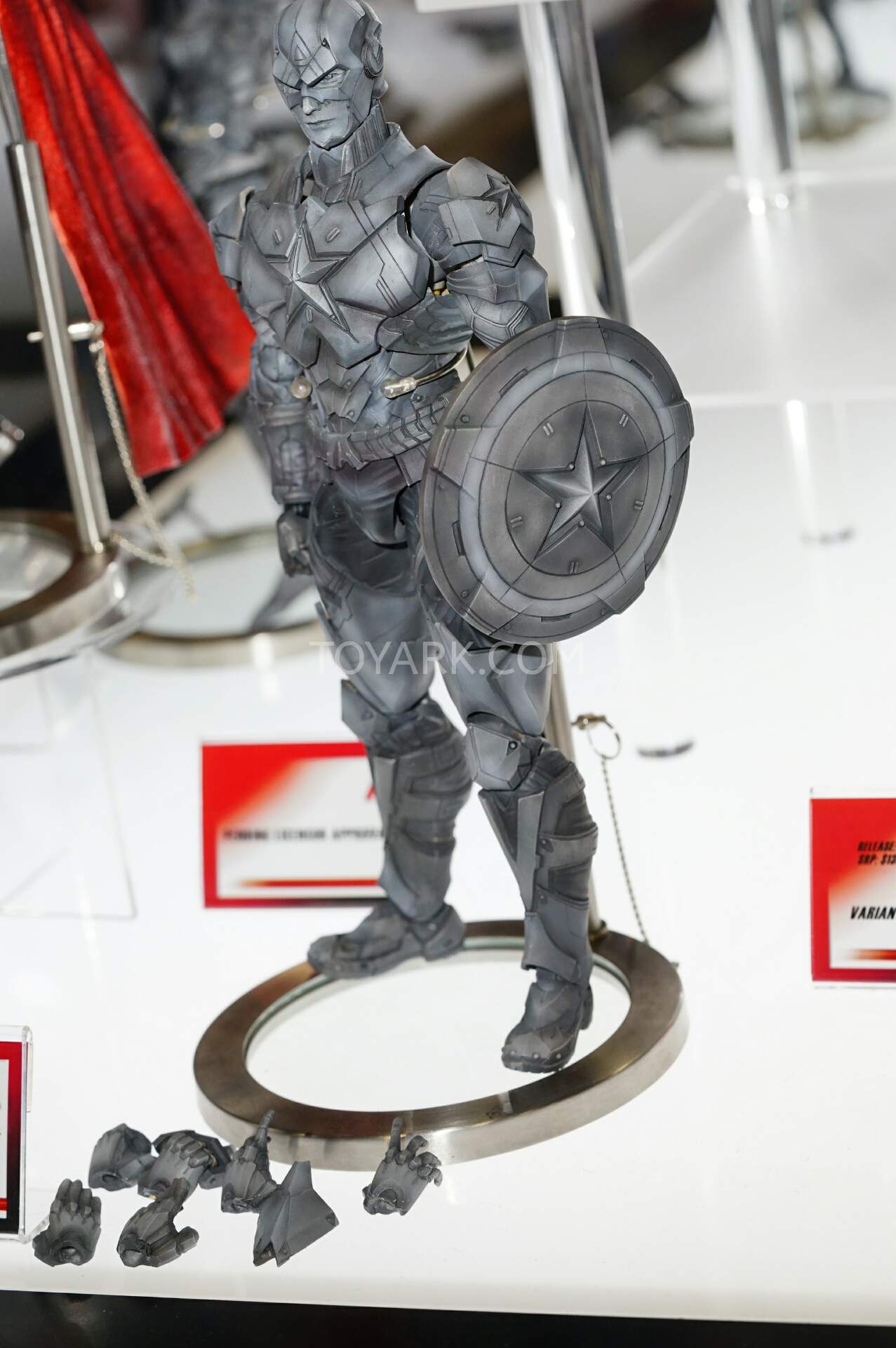 [SDCC 2015] Square Enix & Play Arts Kai SDCC2015-Play-Arts-Marvel-009