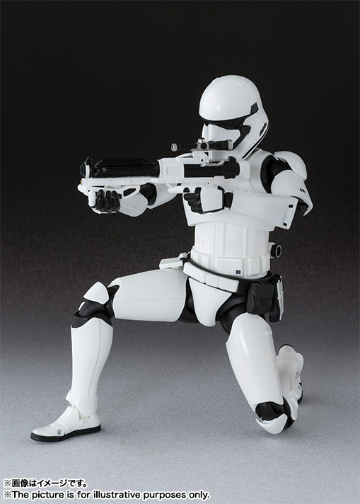 [Bandai] S.H.Figuarts - Star Wars Force Awakens: Stormtrooper SH-Figuarts-Force-Awakens-Stormtrooper-4