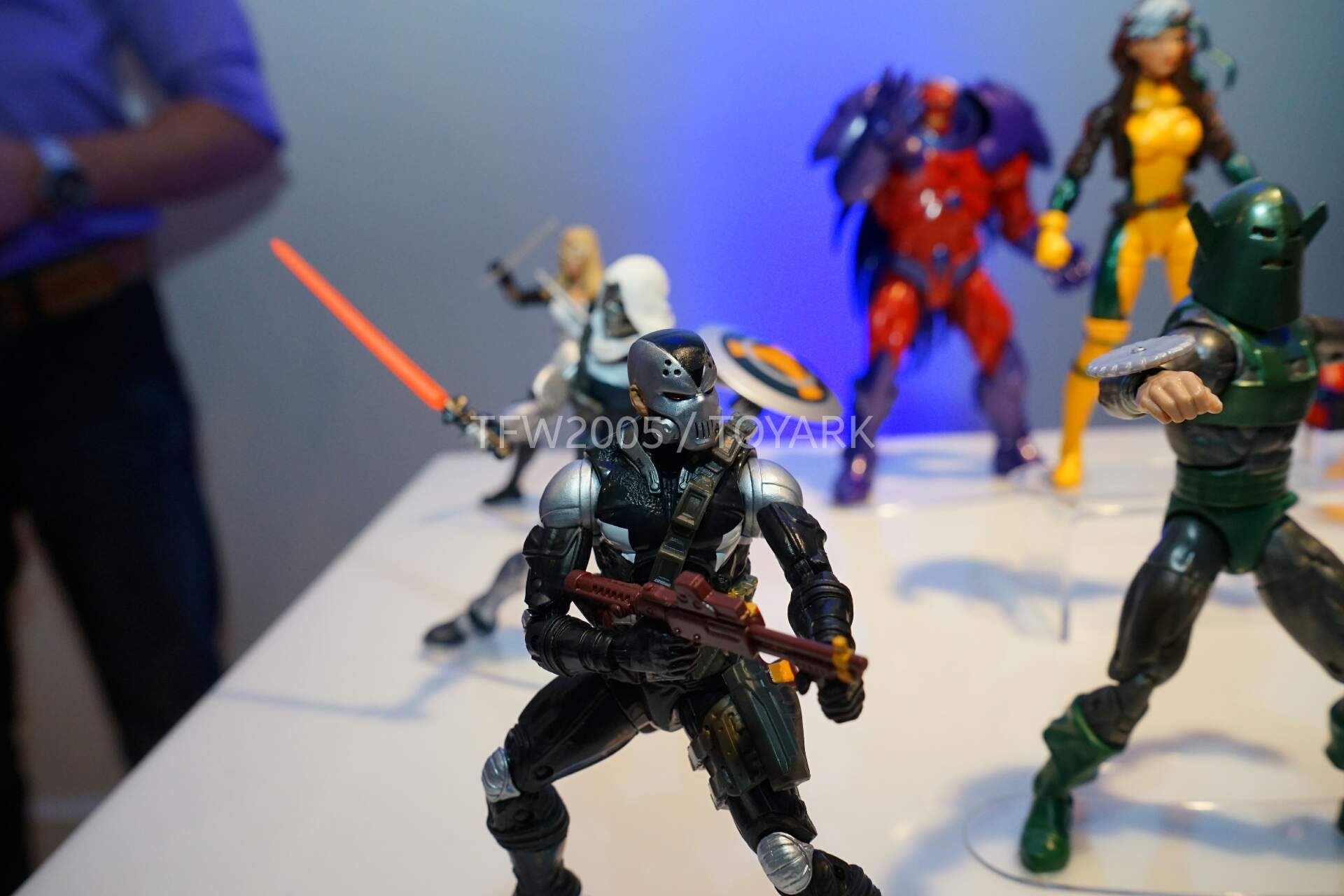 [NYCC 2015] Fotos do Evento - Página 2 NYCC2015-Hasbro-Marvel-6-Inch-Legends-019