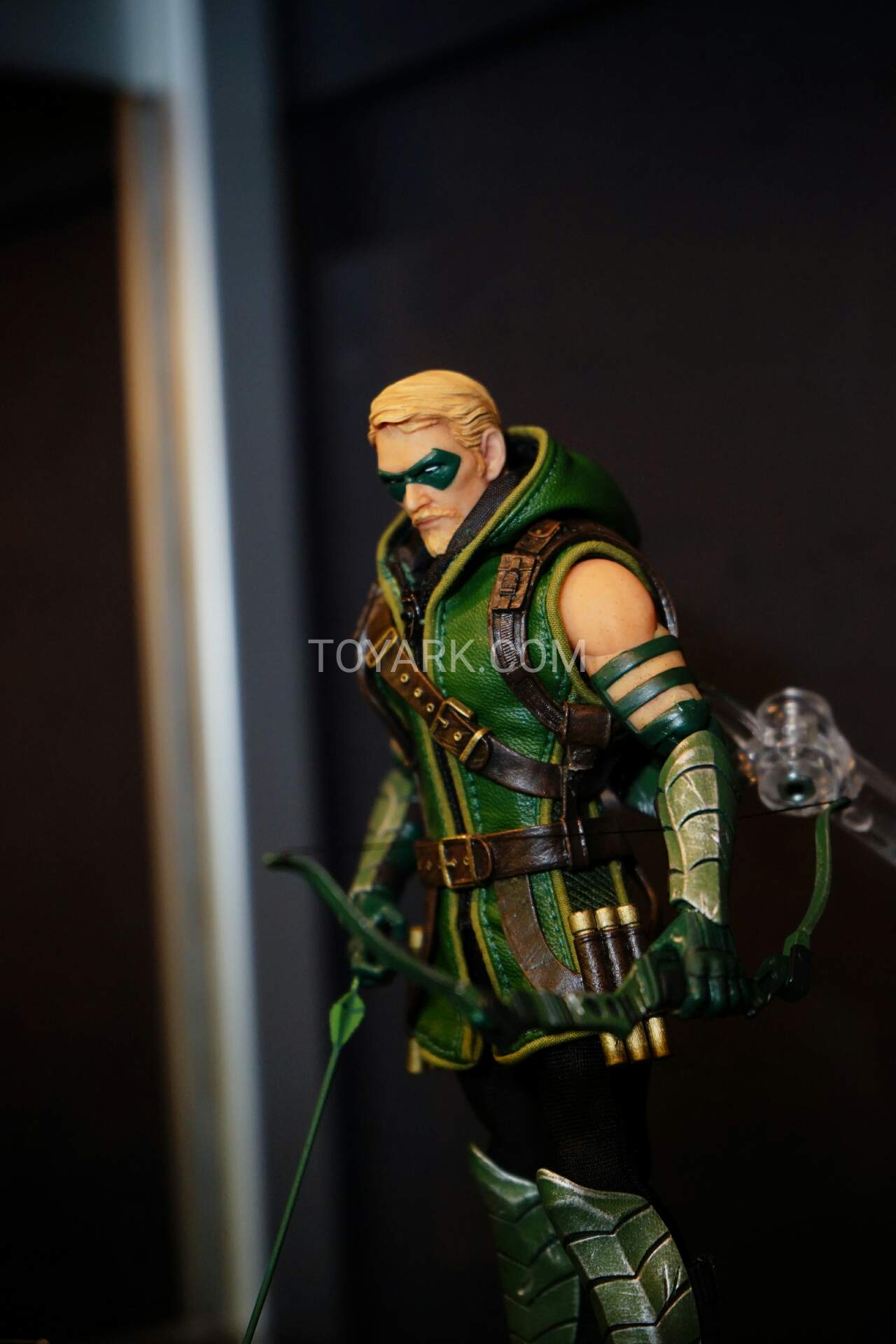 [Mezco] One:12 Collective - DC Comics - Green Arrow Mezco-One12-DC-010