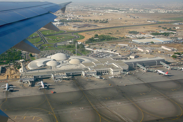 الشارقة اصالة ومعاصرة وحداثة ساحرة Sharjah-Airport