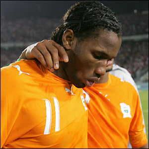  :    _41320052_drogba_afp300