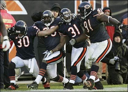 CHICAGO BEARS - Leon Kingdom - Página 9 _41502080_bears_gangshowdance416