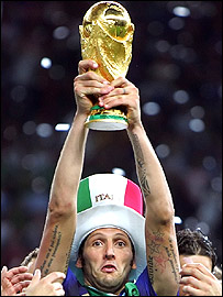 ۞[ ماركو ماتيرازي .. العنوان الأمثل للعب الرجـولي ]۞ _41873388_materazzi203x270