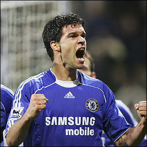 Manchester United est libre... _42326375_ballack_getty