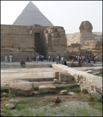 la esfinge de Giza se hunde _44181537_xesfbody1