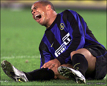 Real Madrid History and Current Players _44427855_ronaldo_injury_inter