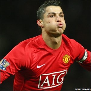 UNITED 2-0 BOLTON:NGÃ MŨ THÁN PHỤC THỦ QUÂN RONALDO! _44504445_-21