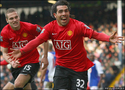 UNITED 1-1 BLACKBURN:SỐNG LẠI NHỜ TINH THẦN CHIẾN ĐẤU! _44583662_tevez2_getty416