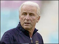 تراباتوني :روما سيخرج الارسنال _44652434_trapattoni_203