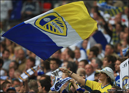 (FM09) Leeds United o la Leyenda del Ave Fénix - Página 9 _44688272_leedsfans_gett416