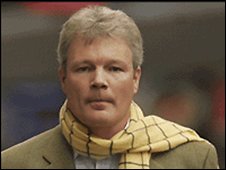 Love child of Jim Davidson and Rupert the Bear? _44957678_40971614