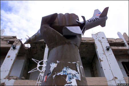 Libya _44983444_monument_1999