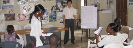 Learn Chinese for free... in Liberia _46518918_class