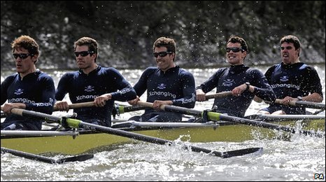 Oxford tipped to beat Cambridge in Boat Race _47580964_009038662-1