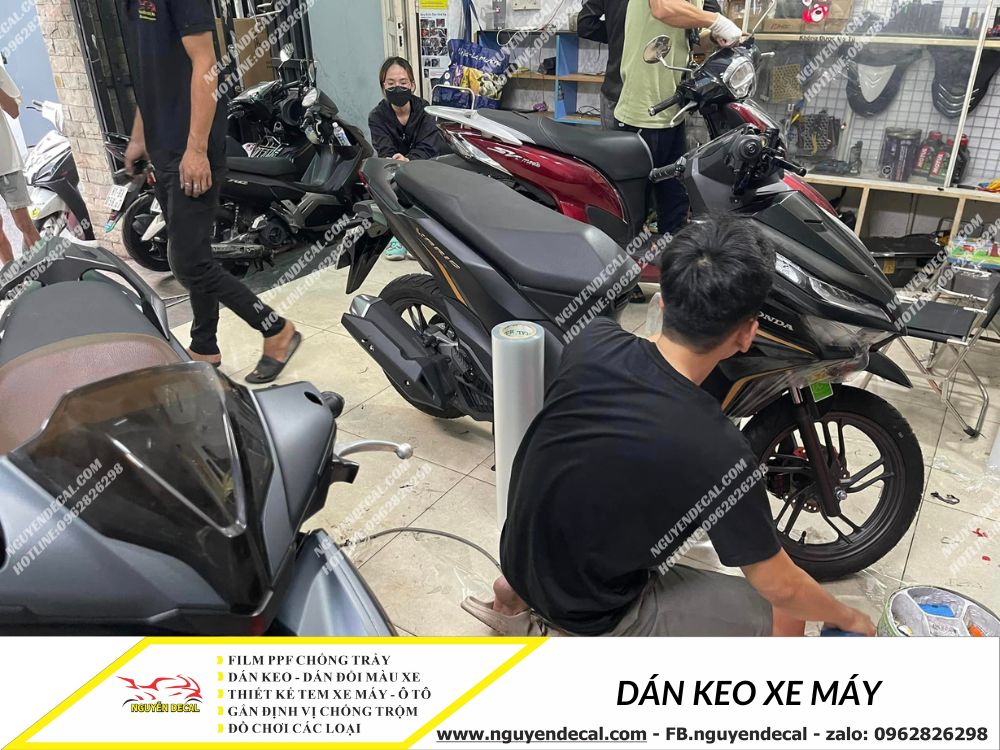 CÓ NÊN DÁN KEO BẢO VỆ XE MÁY?  Dan-keo-xe-may-5(1)