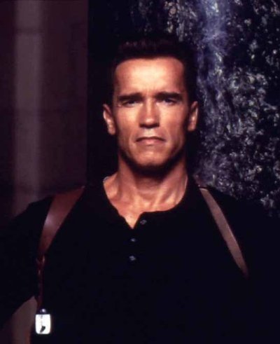 Arnold Schwarzenegger en photos - Page 10 Johnrambo13