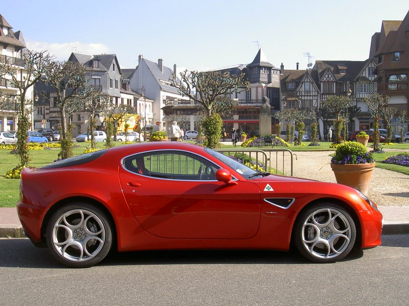 [Shooting] Les belles caisses de Monaco Alfa%20Romeo%208C.1