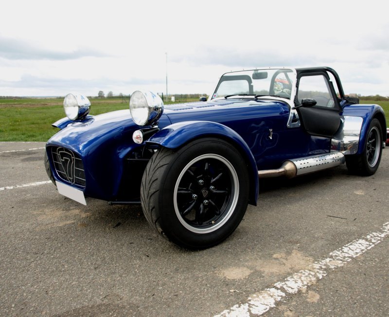 [Circuit] Lurcy Lévis avril 2008 Caterham%20bleue.1