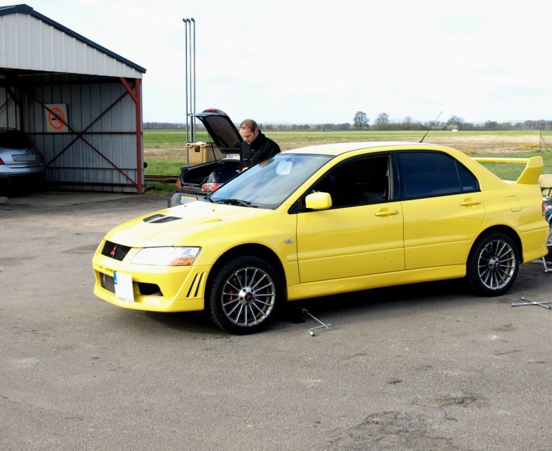 [Circuit] Lurcy Lévis avril 2008 Mitsubishi%20Lancer%20Evo%20VIII.1