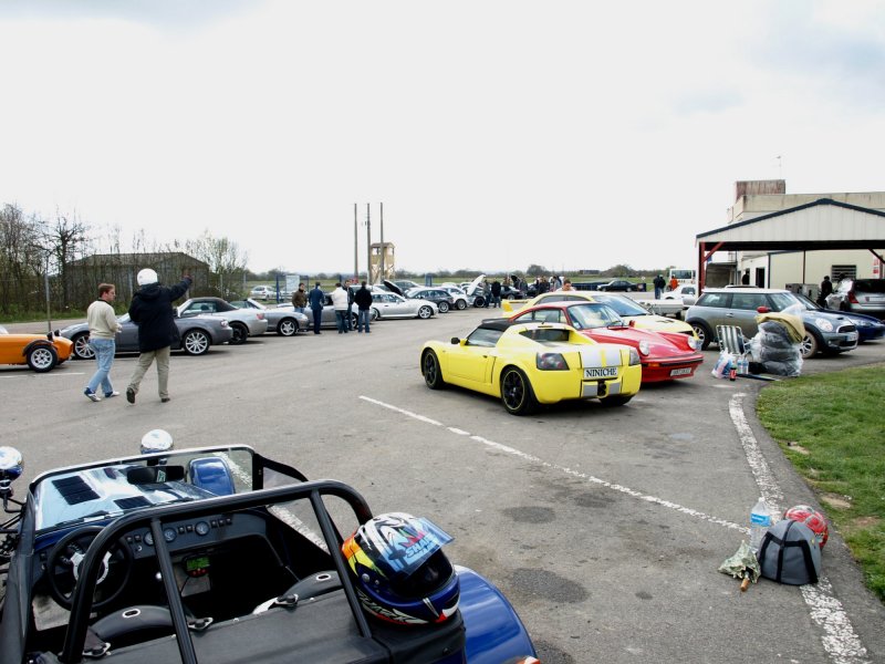 [Circuit] Lurcy Lévis avril 2008 Paddock