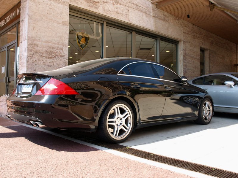 [Shooting] Les belles caisses de Monaco Mercedes%20CLS%20AMG