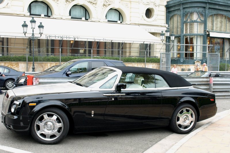 [Shooting] Les belles caisses de Monaco Rolls%20Royce%20cab.3