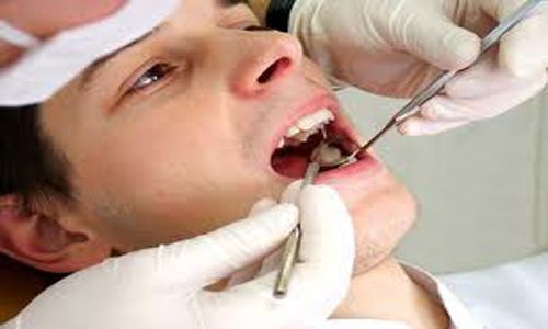 Phương pháp nhổ răng khôn không đau Phuong-phap-nho-rang-khon-khong-dau-3