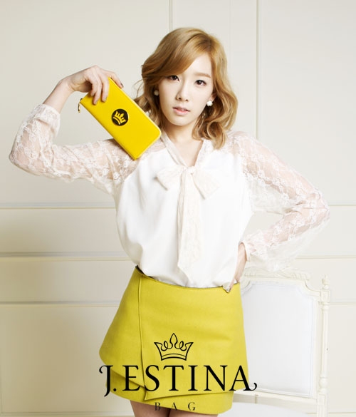 [NEWS][28-12-2011]J.Estina tiết lộ bộ ảnh quảng cáo "Girls' Generation 2012 S/S" của TaeYeon  2c95729d2ec422a920d564dd92b67da4