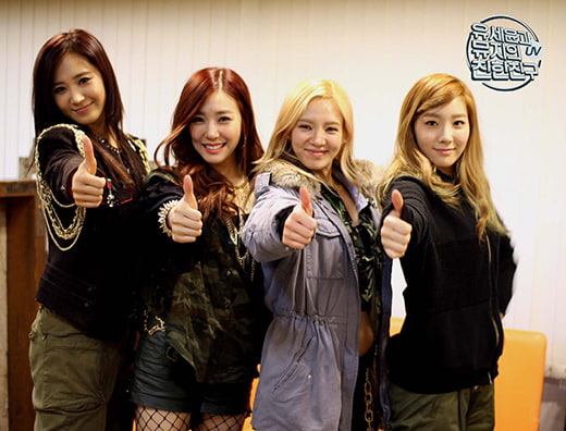 [PICS][16-01-2013]TaeYeon, Tiffany, HyoYeon, YuRi @ MBC FM4U "Yoo Seyoon & Muzie's ChinChin" 201301161345261117_1