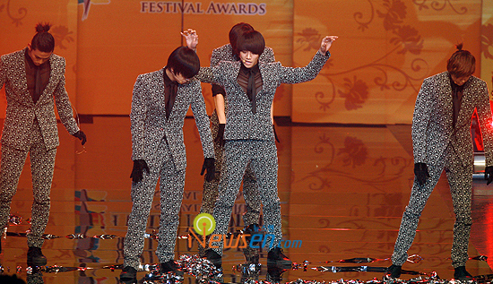 [15.01] 2010 Asia Model Festival Awards 201001152306491010_1