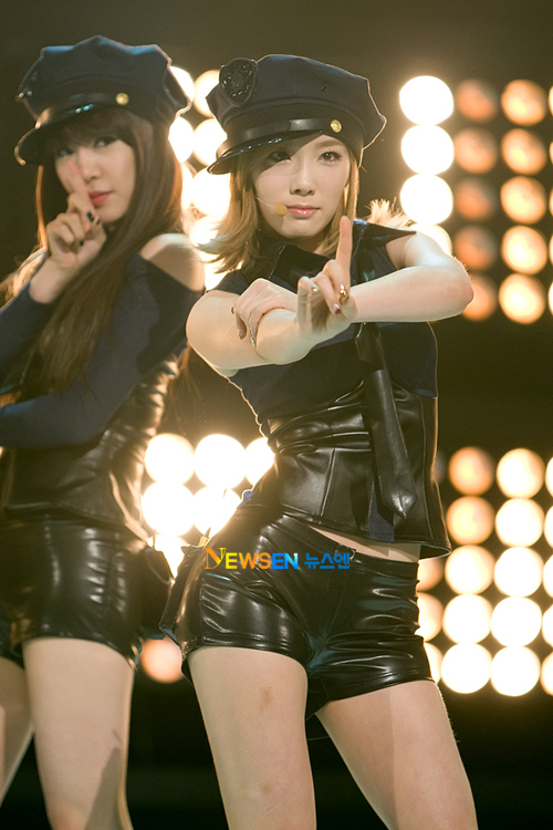 [PIC+VID][7/10/2011]∴♥∴ TaeNy ∴♥∴ Happy Heaven ∴♥∴ Happy New Year 2012 ∴♥∴ Welcome to our LOVE ∴♥∴  - Page 33 201112152049301002_1