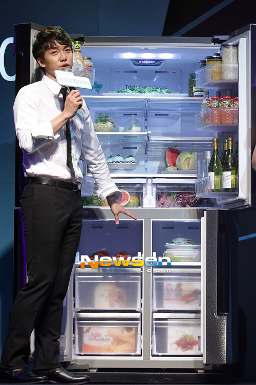  	 In Chủ đề trước Tiếp theo Lee Seung Gi tại sự kiện khách hàng VIP - "Sensation of T9000" ra mắt tủ lạnh cao cấp Samsung Zipel T9000 ngày 17.07.2012 201207171821582810_1