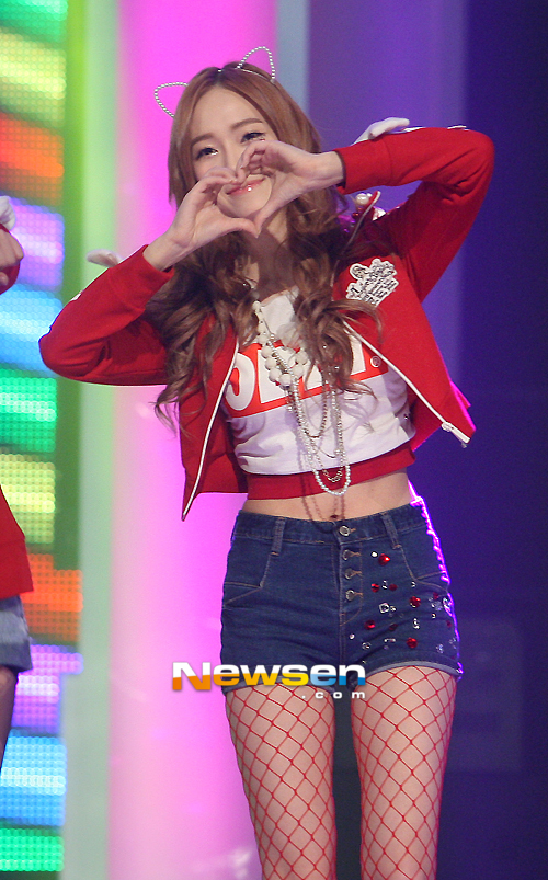 [24-01-2013]Girls' Generation dành "TRIPLE CROWN" cho "I Got A Boy" trên chương trình Mnet "M! Countdown" chiều nay 201301241941112010_1