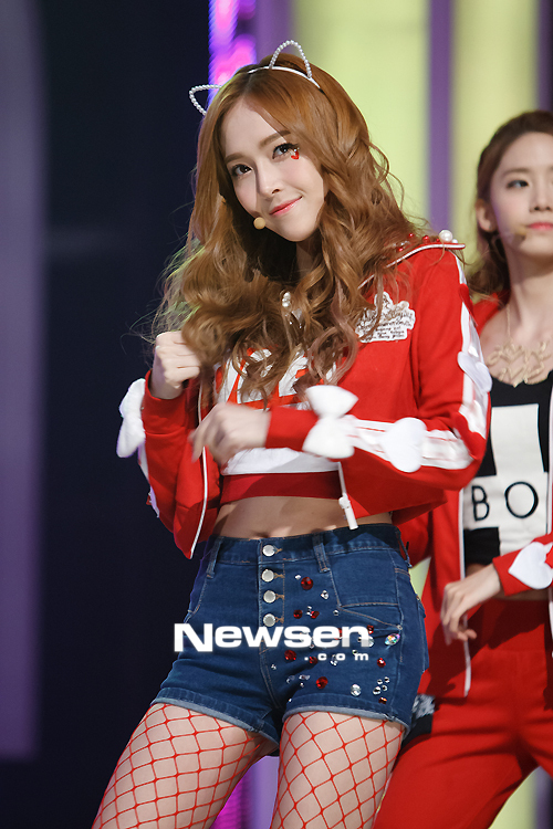 [24-01-2013]Girls' Generation dành "TRIPLE CROWN" cho "I Got A Boy" trên chương trình Mnet "M! Countdown" chiều nay 201301241942292010_1