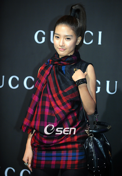 [23.08] Stars à Gucci FW collection Fashion Show 09 ( Kim So Eun ..) 200908202130492100_1