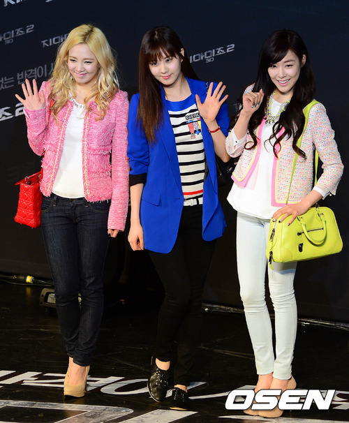 [PIC][11-03-2013]HyoYeon - SeoHyun và Tiffany xuất hiện tại buổi công chiếu bộ phim "G.I.Joe 2" vào tối nay - Page 2 201303112045772403_513dc456c2097