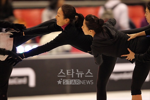 2010 Medalist on Ice Korea Tn_1275636842_1490757479_0