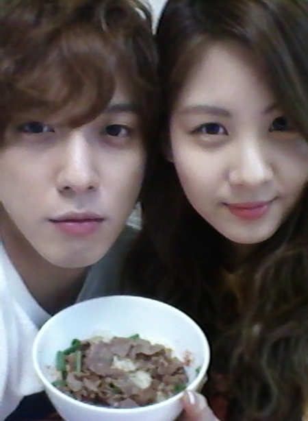 [PICS] Tổng hợp ảnh ♥YongSeo♥ Tn_1296202323_-1626778801_0