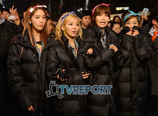 [PIC][11-01-2013]SNSD xuất hiện tại Hongdae để ghi hình cho chương trình "Guerilla date" vào tối nay 20130112_1357917642_47733100_1