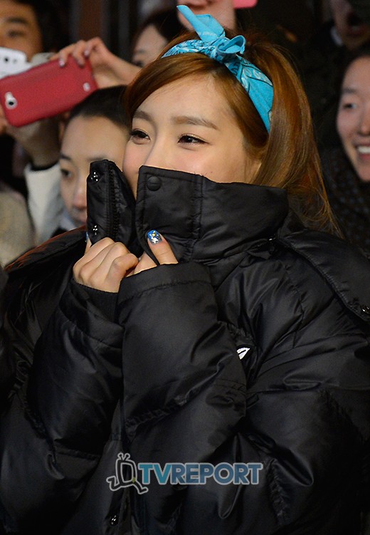 [PIC][11-01-2013]SNSD xuất hiện tại Hongdae để ghi hình cho chương trình "Guerilla date" vào tối nay 20130112_1357918346_59900500_1