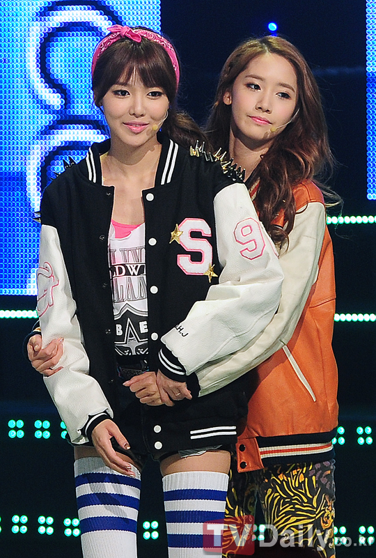 [03-01-2013]Cùng thưởng thức sân khấu Comeback đầu tiên của Girls' Generation cho "I Got A Bot" trên Mnet "M! Coundown" 1357210227_445071