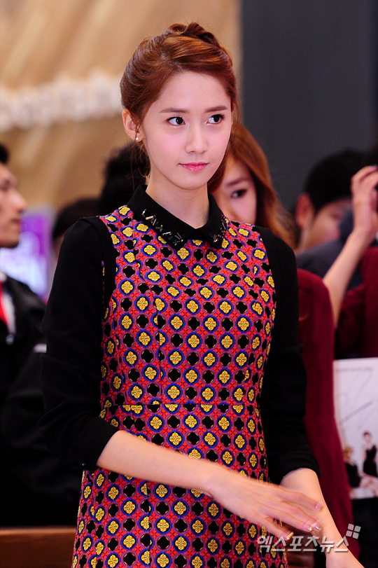 [PIC][15-11-2012]SNSD xuất hiện tại buổi fansign cho thương hiệu "LG" vào chiều nay 1352973063847