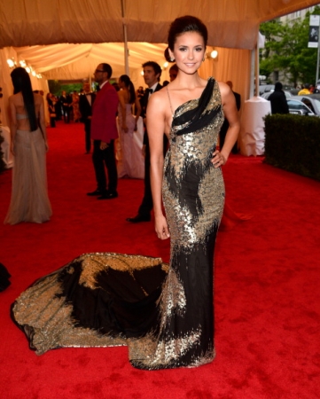 Nina at Costume Institute Gala Normal_009