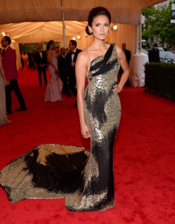 Nina at Costume Institute Gala Normal_014